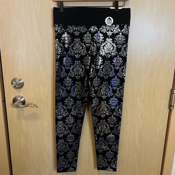 PINK Victoria's Secret Pants - NWT VS pink leggings